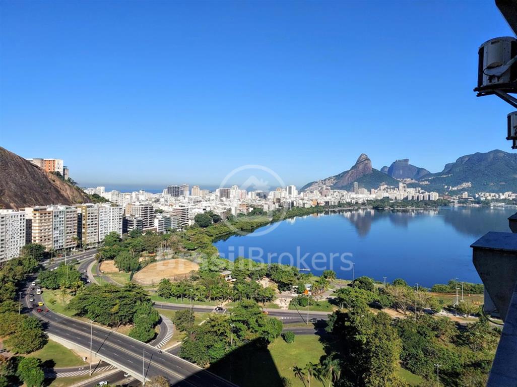 Apartamento · Avenida Epitácio Pessoa · 1011896 · 1